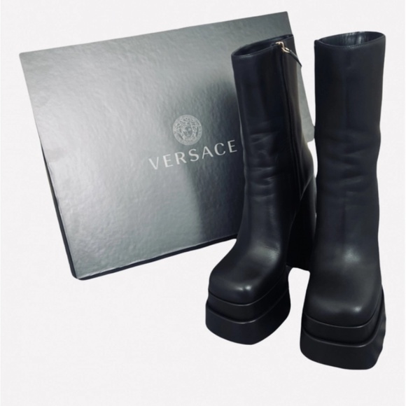 VERSACE Intrico leather platform ankle boots - Picture 4 of 6